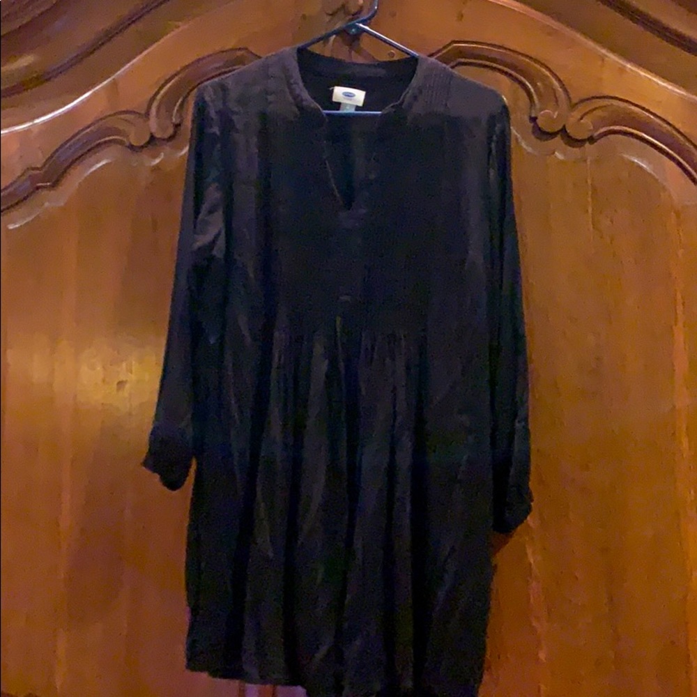 Old Navy Pintuck black tunic